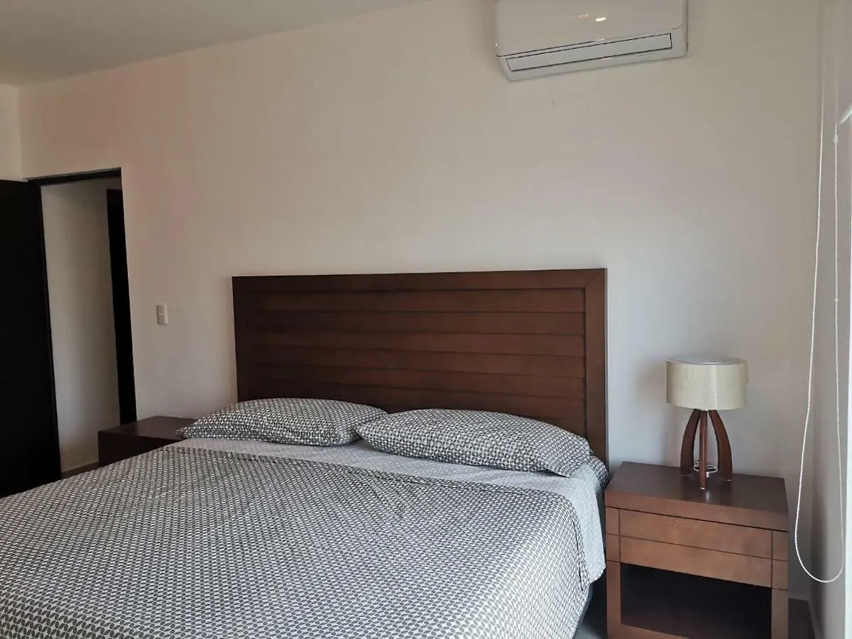 Ma'Alob Kuxtal, Playa Del Carmen Hotel