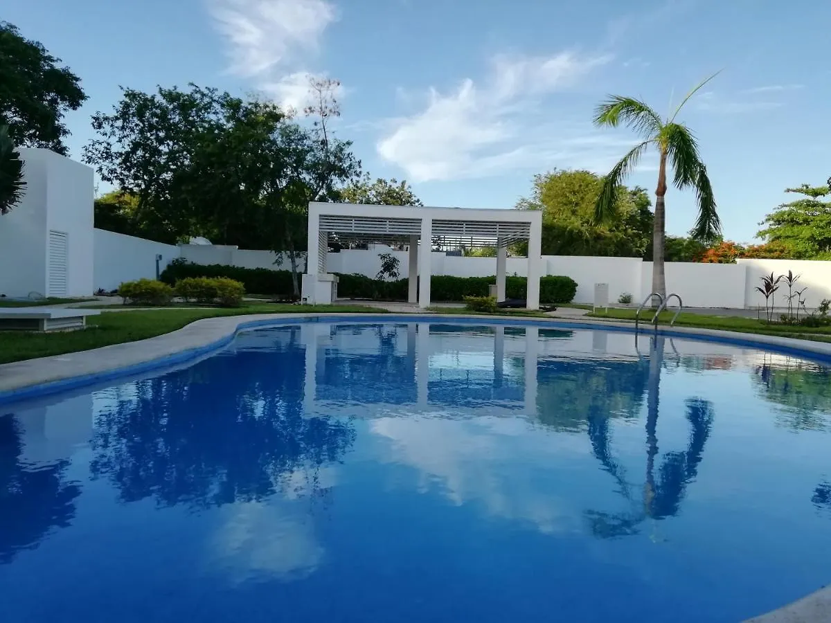 Ma'Alob Kuxtal, Playa Del Carmen Hotel 0*,  Mexico